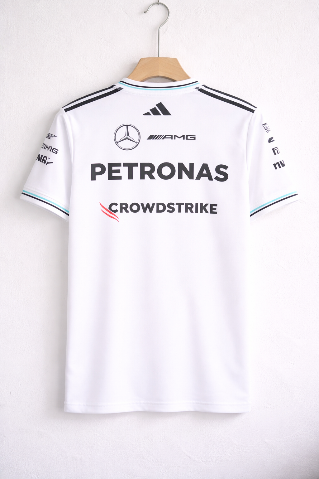 F1 MERCEDES PETRONAS WHITE SIGNATURE PREMIUM