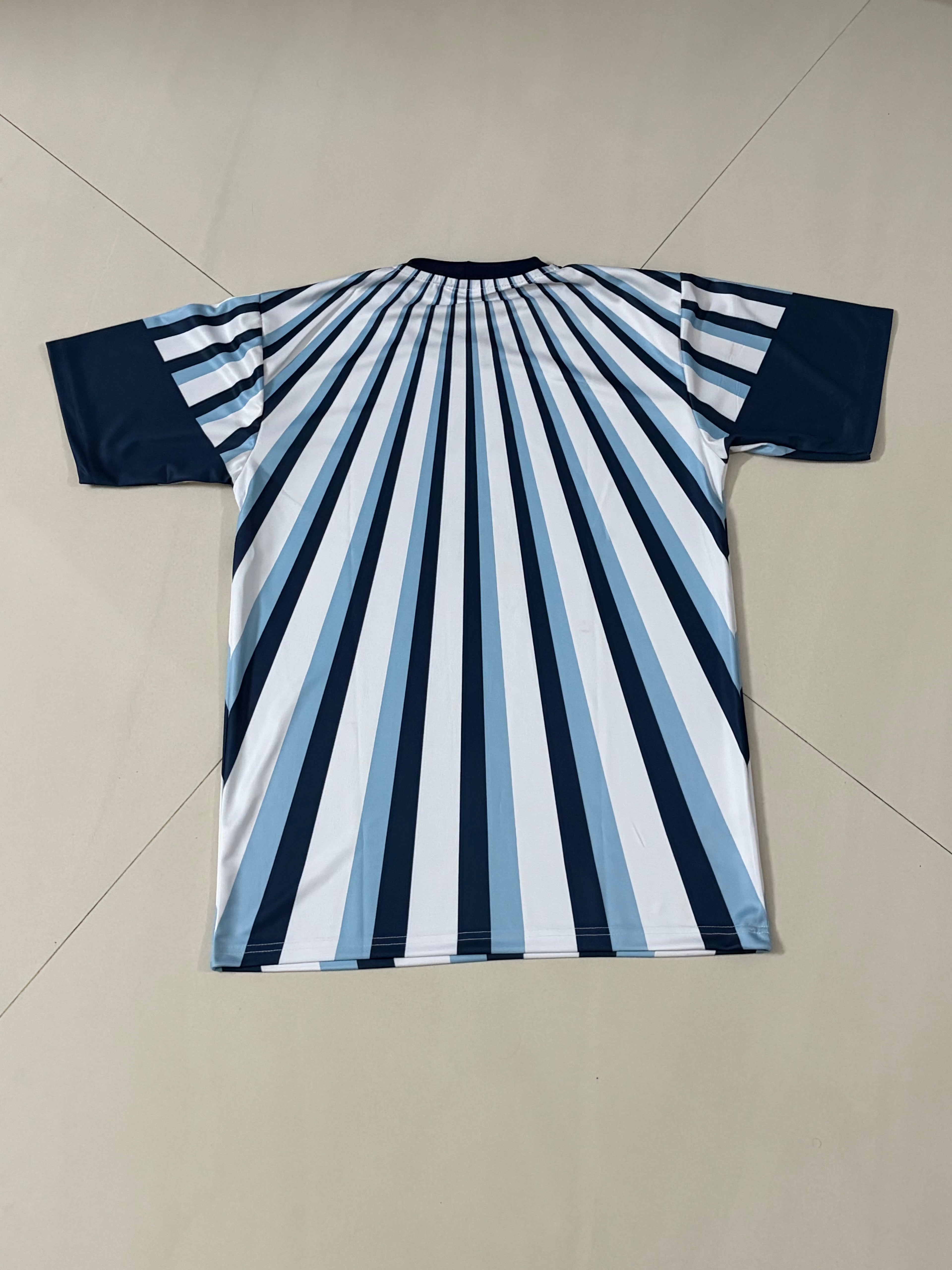 ARGENTINA 2026 WORLD CUP TRAINING JERSEY SIGNATURE PREMIUM JERSEY