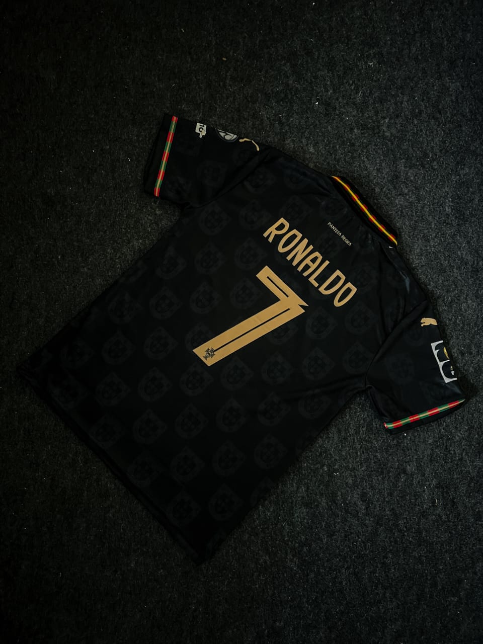 PORTUGAL 2025 - 2026 COLLAR AWAY JERSEY RONALDO