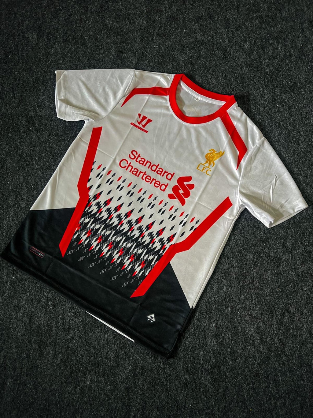 LIVERPOOL 2013 - 2014 AWAY JERSEY SUAREZ