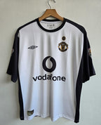 MANCHESTER UNITED 2001 - 2002 AWAY JERSEY FIVE SLEEVE BECKHAM