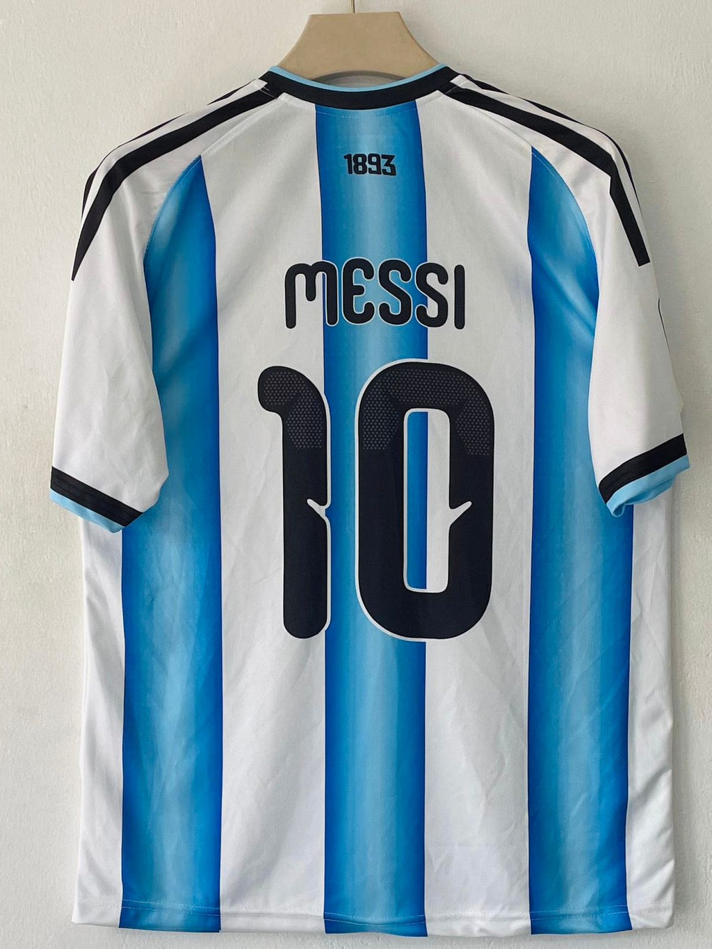 ARGENTINA 2026 WORLD CUP HOME JERSEY SIGNATURE PREMIUM EMBROIDERY MESSI