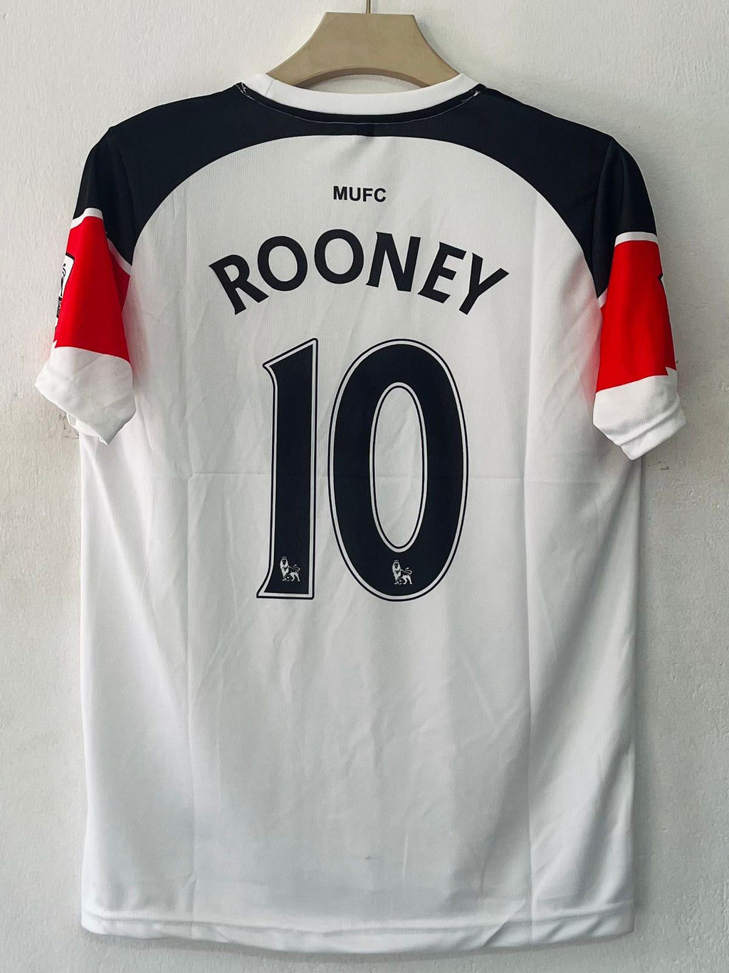 MANCHESTER UNITED 201 0 - 2011 AWAY JERSEY ROONEY