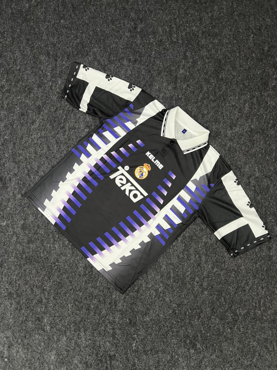REAL MADRID 1997 - 1998  SIGNATURE FIVE SLEEVE THRID KIT RAUL