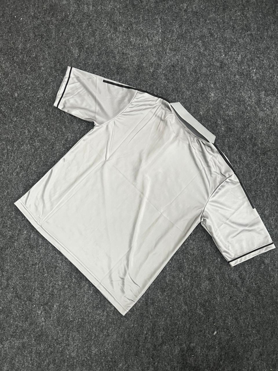 LIVERPOOL 2025 - 2026 FIVE SLEEVE COLLAR ZIP JERSEY