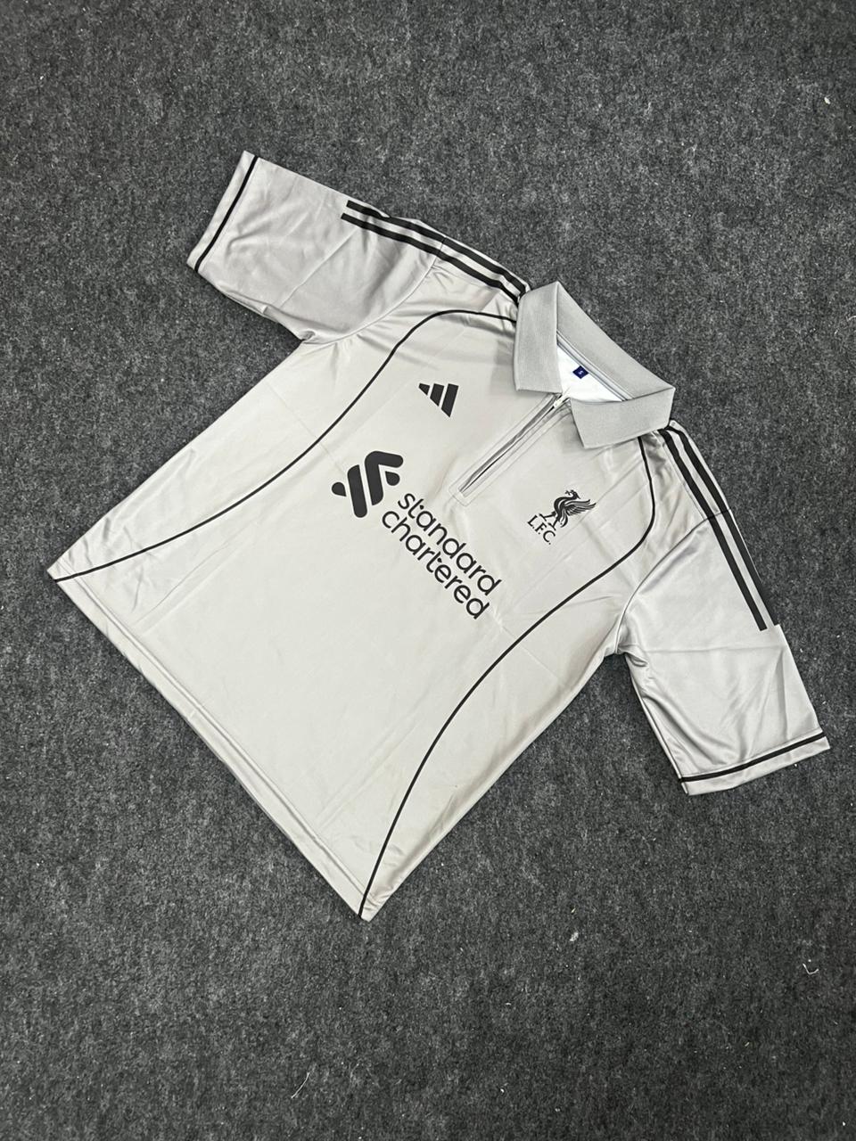 LIVERPOOL 2025 - 2026 FIVE SLEEVE COLLAR ZIP JERSEY