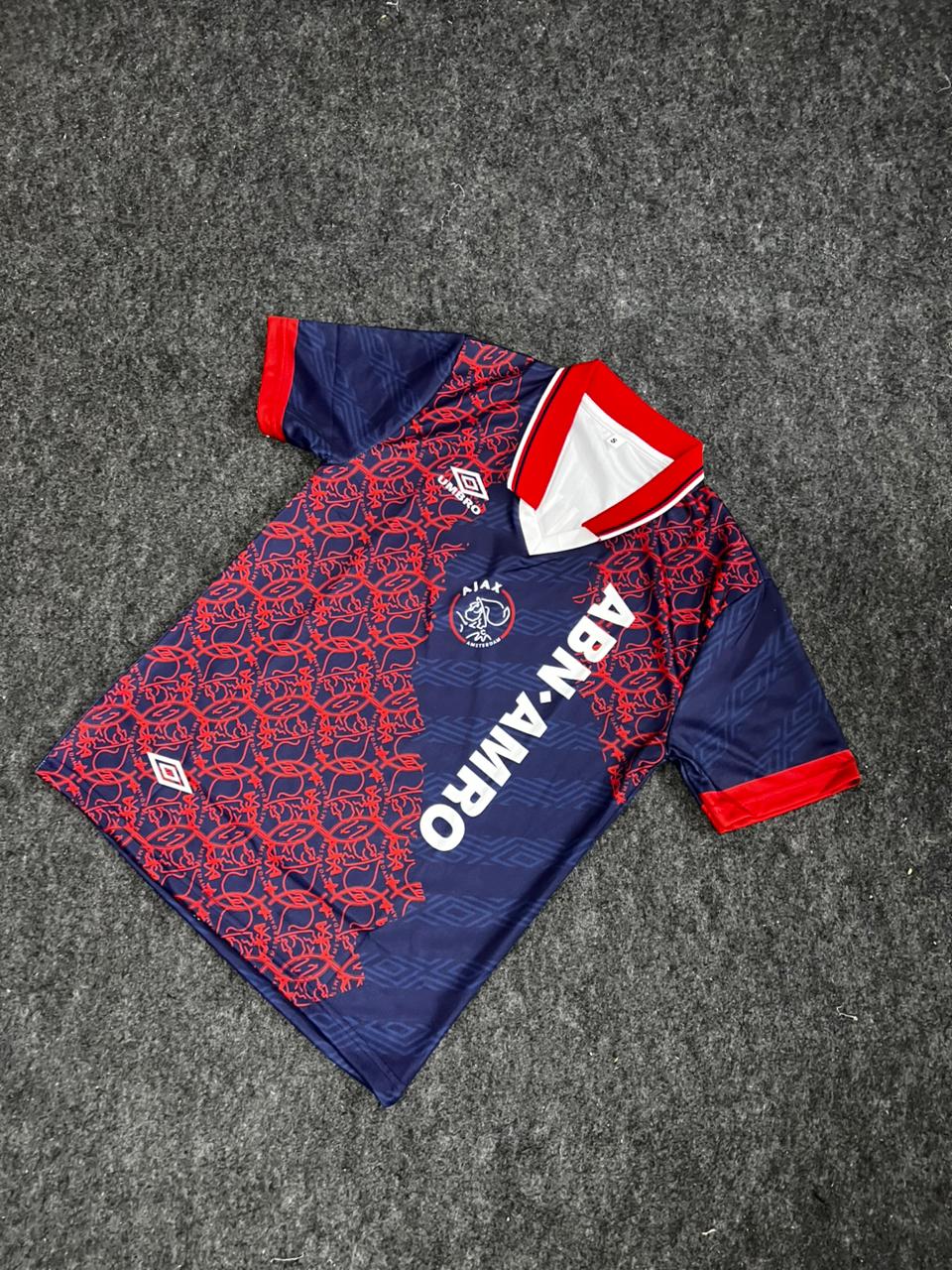 AJAX 1994 - 1995 AWAY JERSEY COLLAR CRUYFF