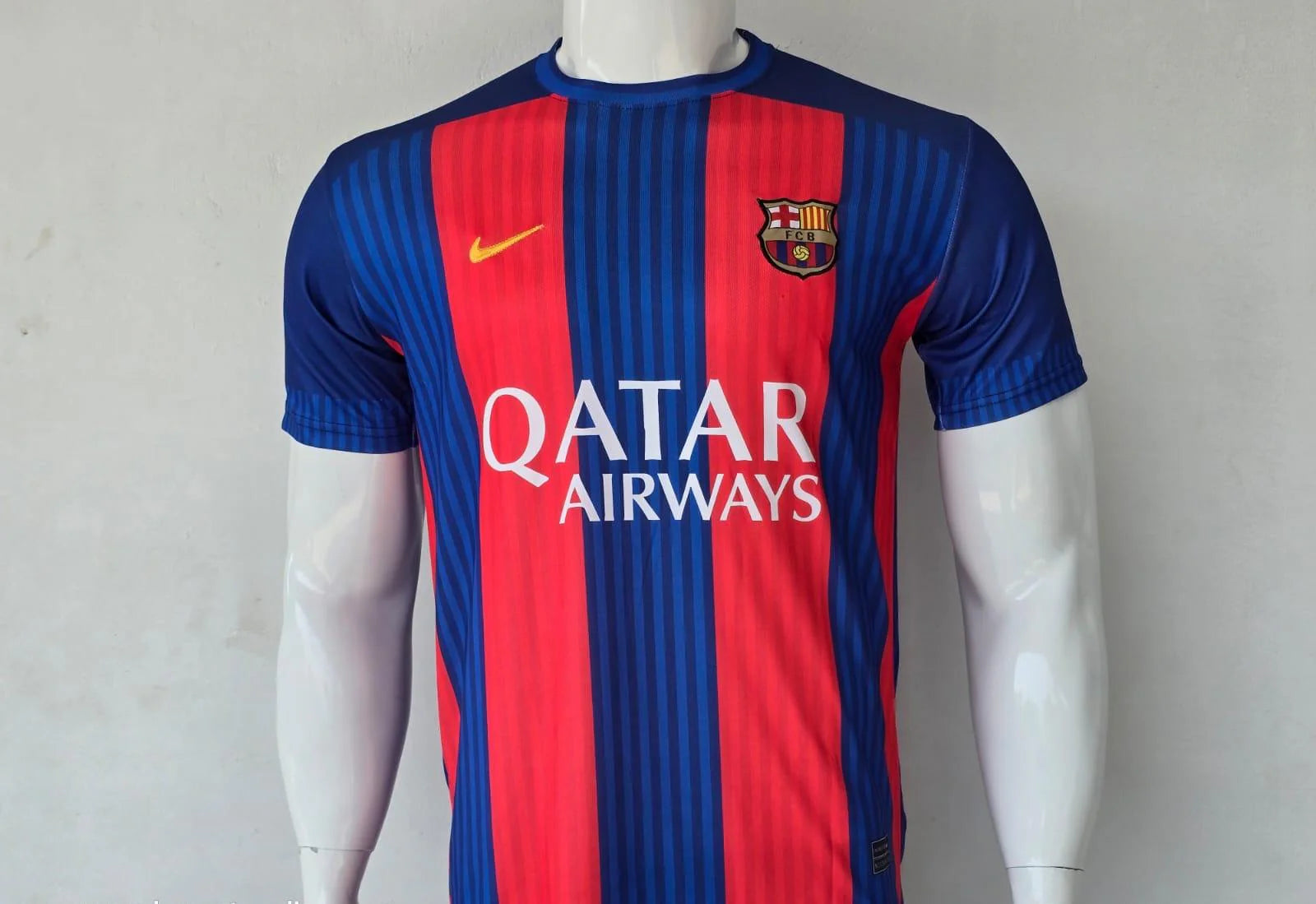 FC BARCELONA 2016 - 2017 HOME JERSEY EMBROIDERY MESSI
