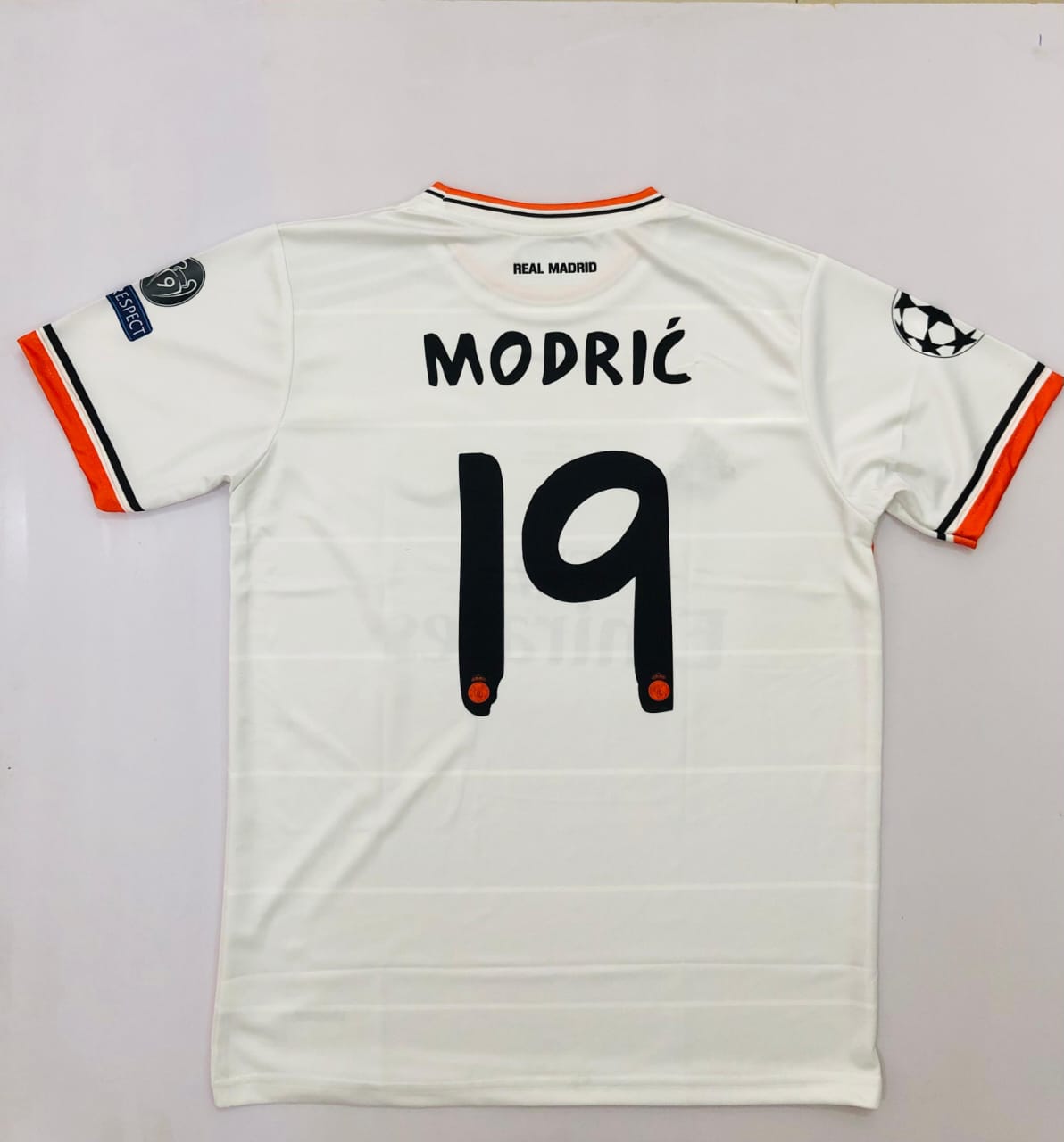 REAL MADRID 2013 - 2014 HOME JERSEY EMBROIDERY MODRIC