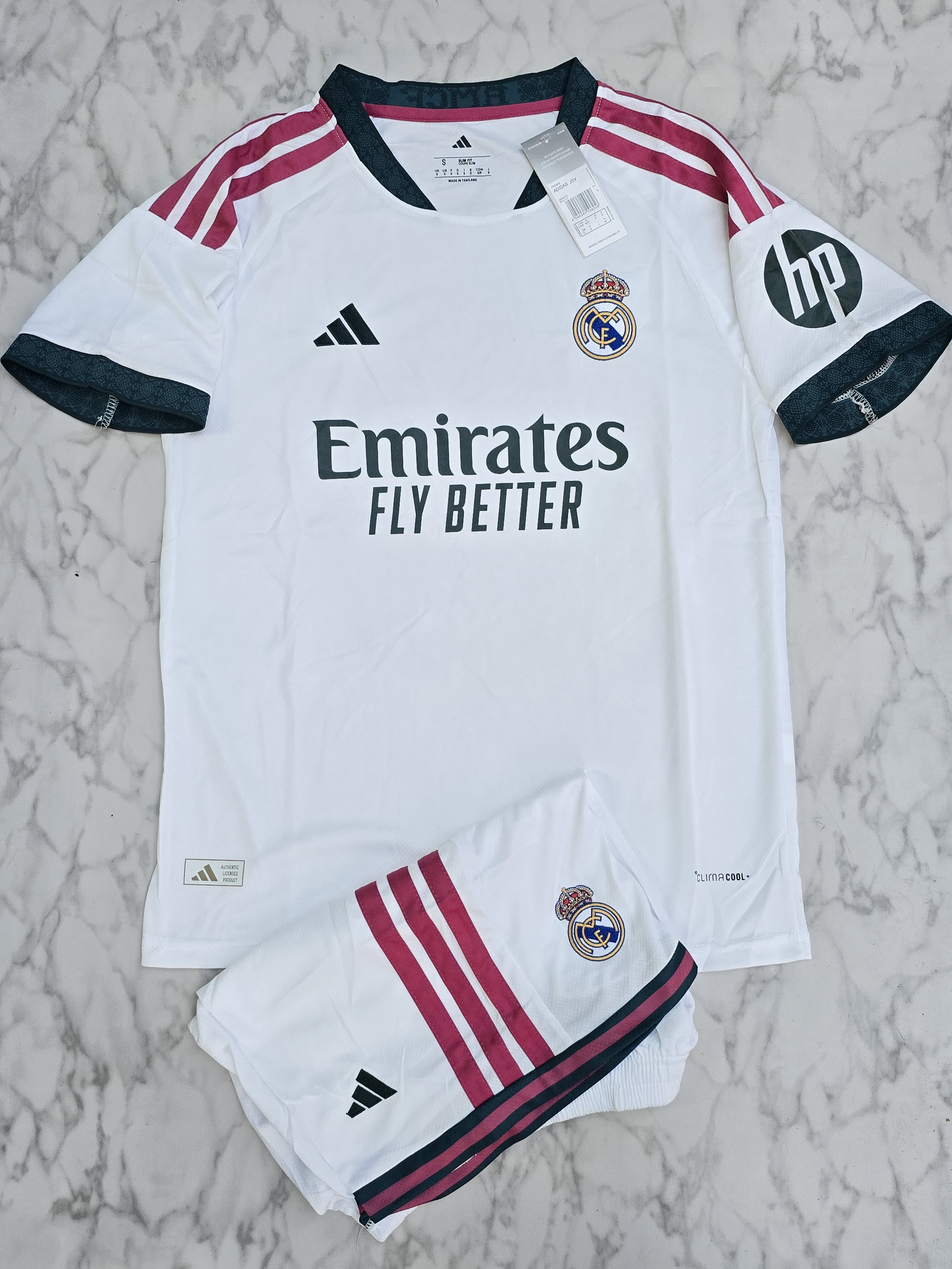 REAL MADRID 2026 - 2027 HOME JERSEY IMPORTED SET