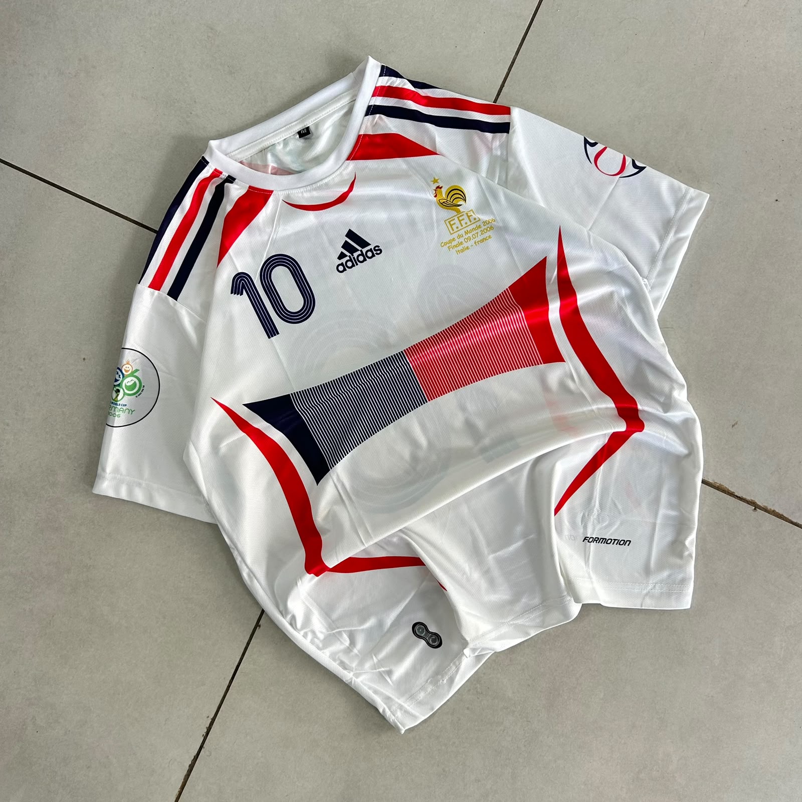FRANCE 2006 WORLD CUP AWAY RETRO JERSEY PREMIUM ZIDANE