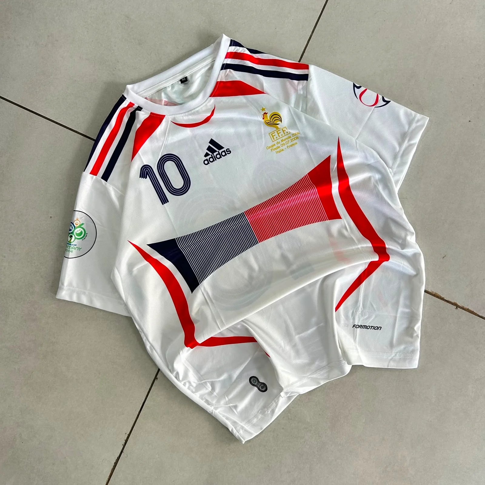 FRANCE 2006 WORLD CUP AWAY RETRO JERSEY PREMIUM ZIDANE