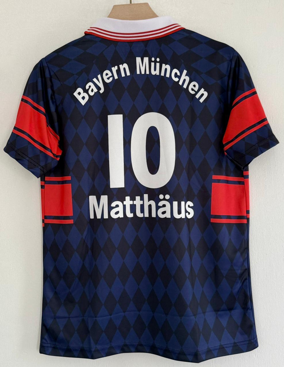 BAYERN MUNICH 1997 - 1999 RETRO HOME JERSEY COLLAR EMBROIDERY MATTHAUS