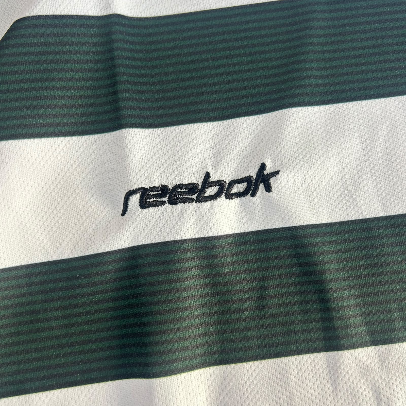SPORTING 2001 - 2003 RETRO HOME JERSEY PREMIUM EMBROIDERY RONALDO