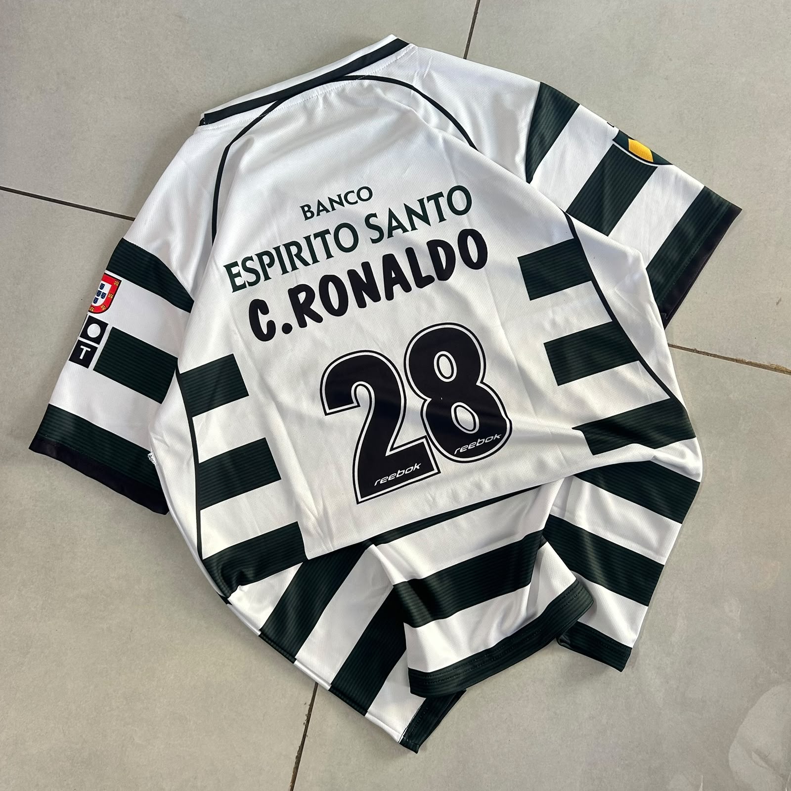 SPORTING 2001 - 2003 RETRO HOME JERSEY PREMIUM EMBROIDERY RONALDO