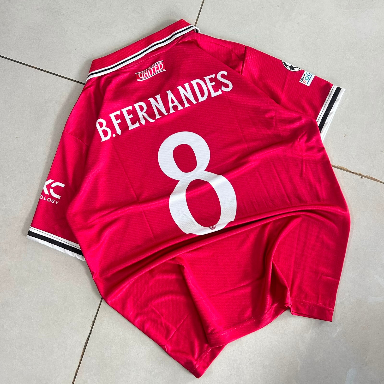 MANCHESTER UNITED 2026 - 2027 HOME JERSEY PREMIUM COLLAR B.FERNANDES