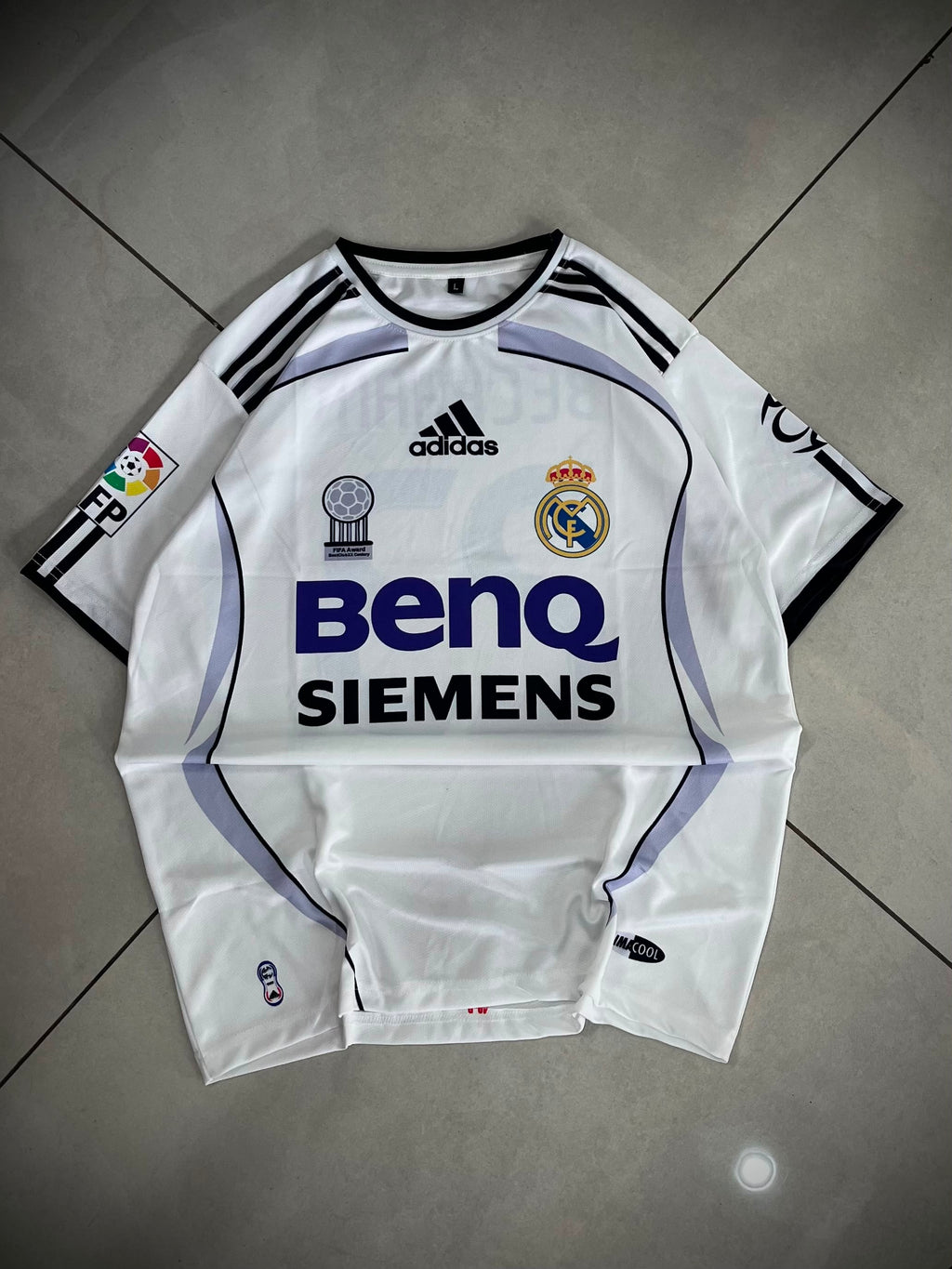 REAL MADRID 2006 - 2007 RETRO HOME JERSEY PREMIUM BECKHAM