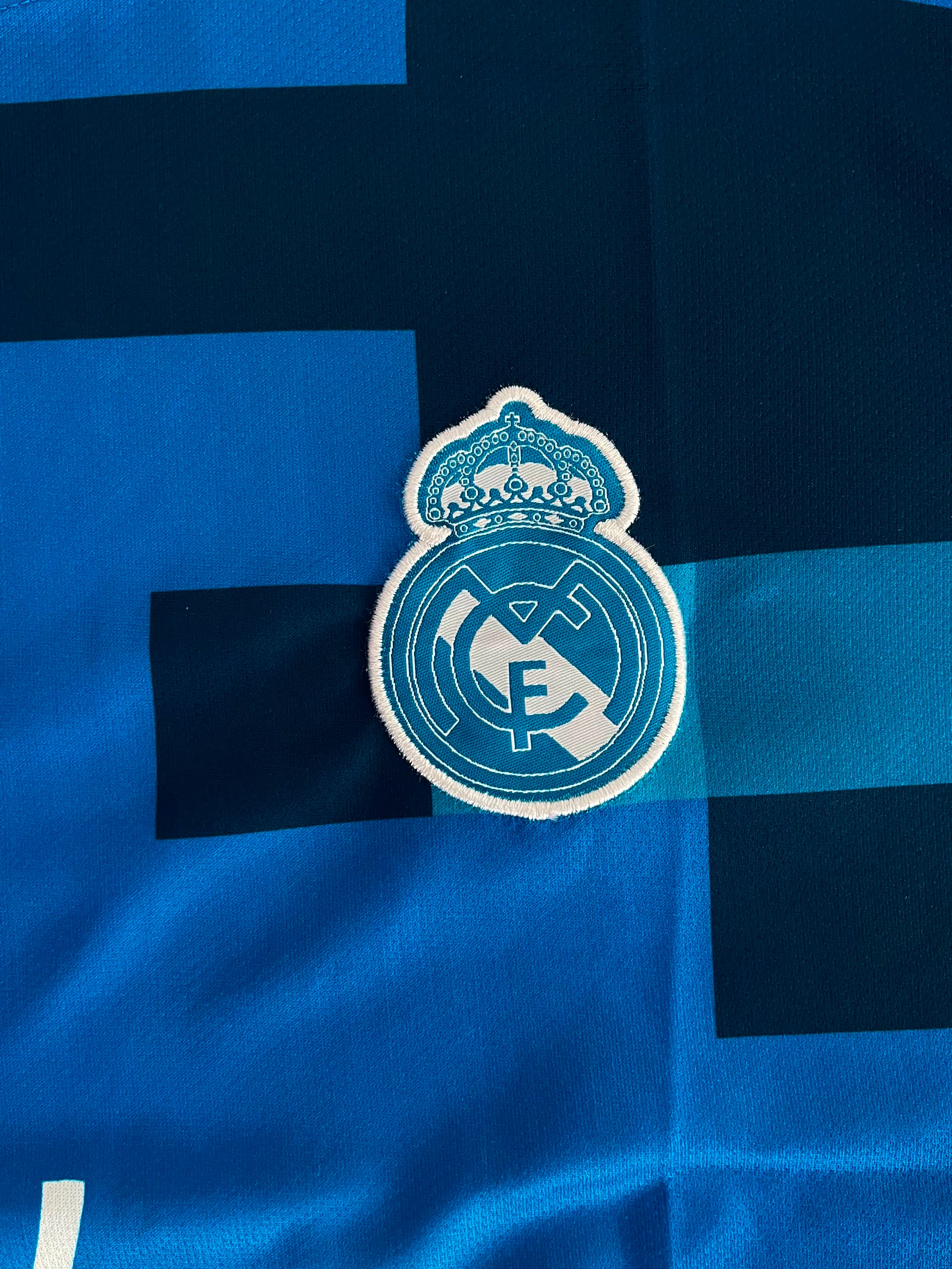 REAL MADRID 2017 - 2018 THIRD KIT PREMIUM EMBROIDERY RONALDO