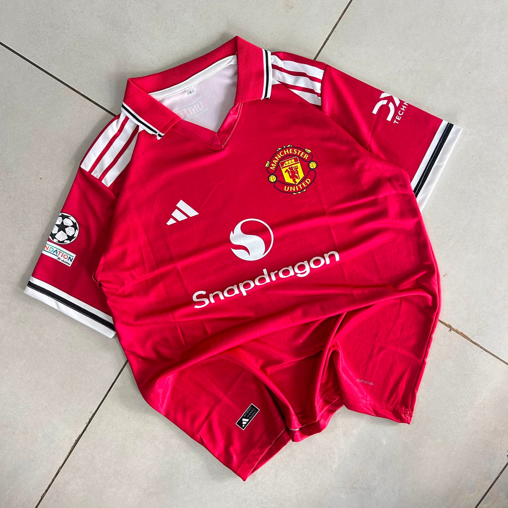 MANCHESTER UNITED 2026 - 2027 HOME JERSEY PREMIUM COLLAR CUNHA