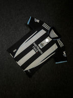 NEW CASTLE UNITED 2007 - 2008 RETRO COLLAR  HOME JERSEY OWEN