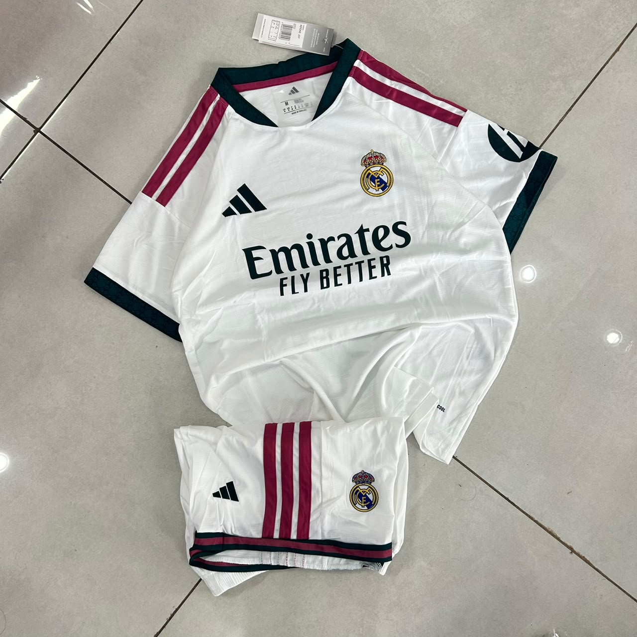 REAL MADRID 2026 - 2027 HOME KIT SET IMPORTED