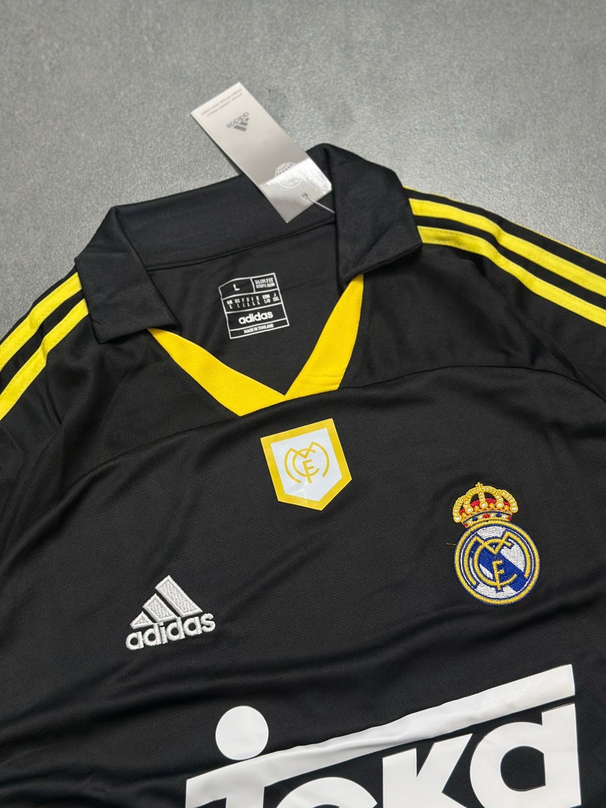 REAL MADRID 1999 - 2000 RETRO AWAY KIT SET IMPORTED