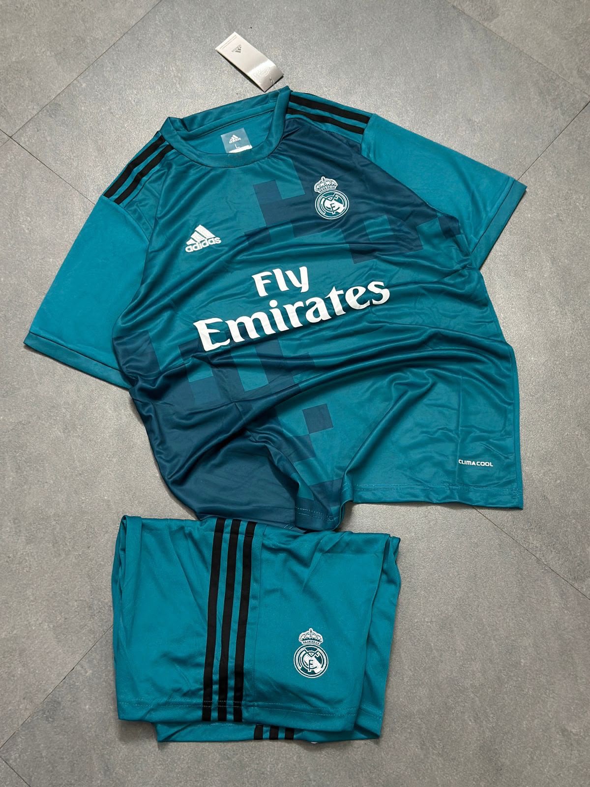 REAL MADRID 2017 - 2018 THIRD KIT SET IMPORTED
