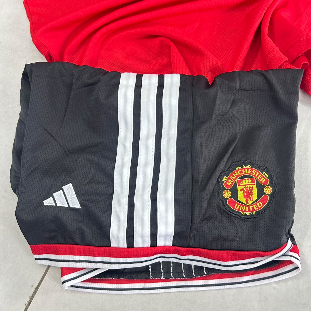 MANCHESTER UNITED 2026 - 2027 HOME KIT SET IMPORTED