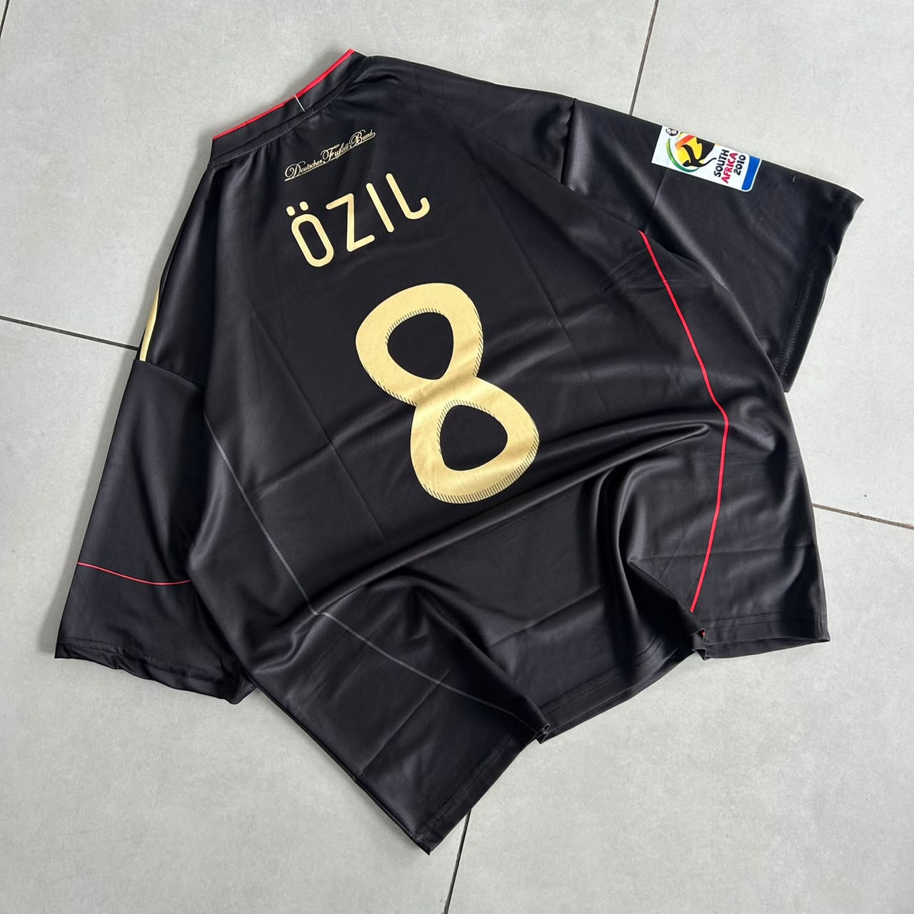 GERMANY 2010 RETRO AWAY JERSEY OVERSIZED OZIL