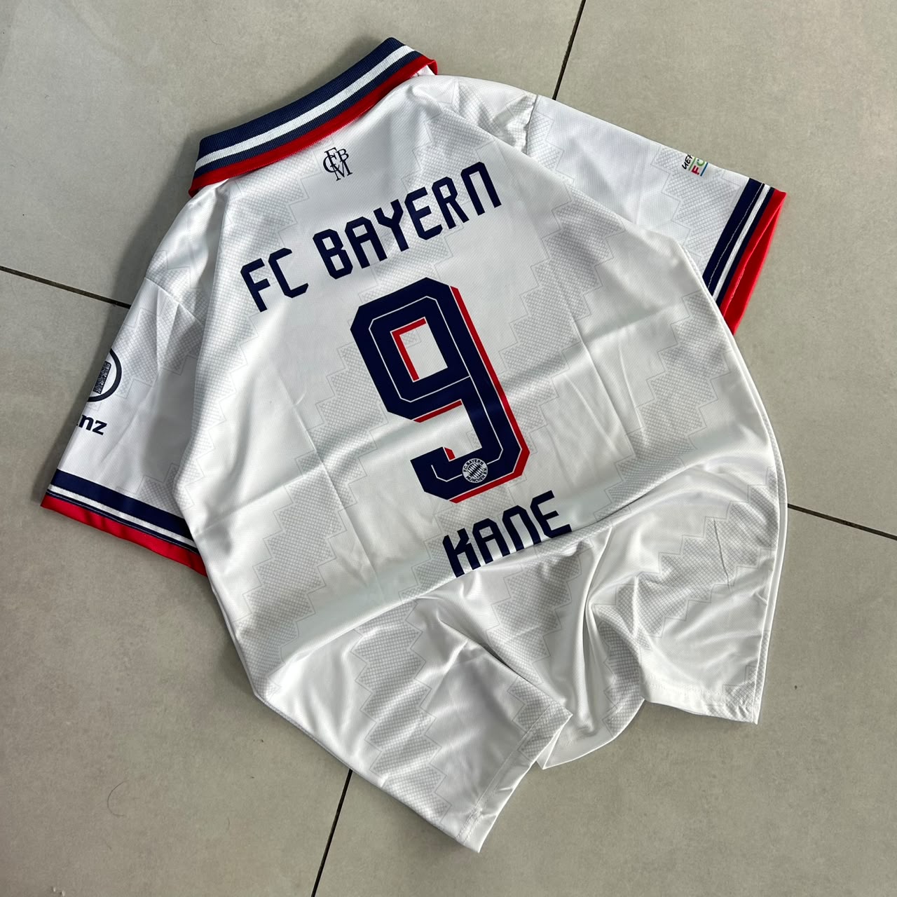 BAYERN MUNICH 2026 - 2027 COLLAR AWAY JERSEY PREMIUM KANE