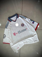 BAYERN MUNICH 2009 - 2010 COLLAR FIVE SLEEVE THIRD JERSEY ROBBEN