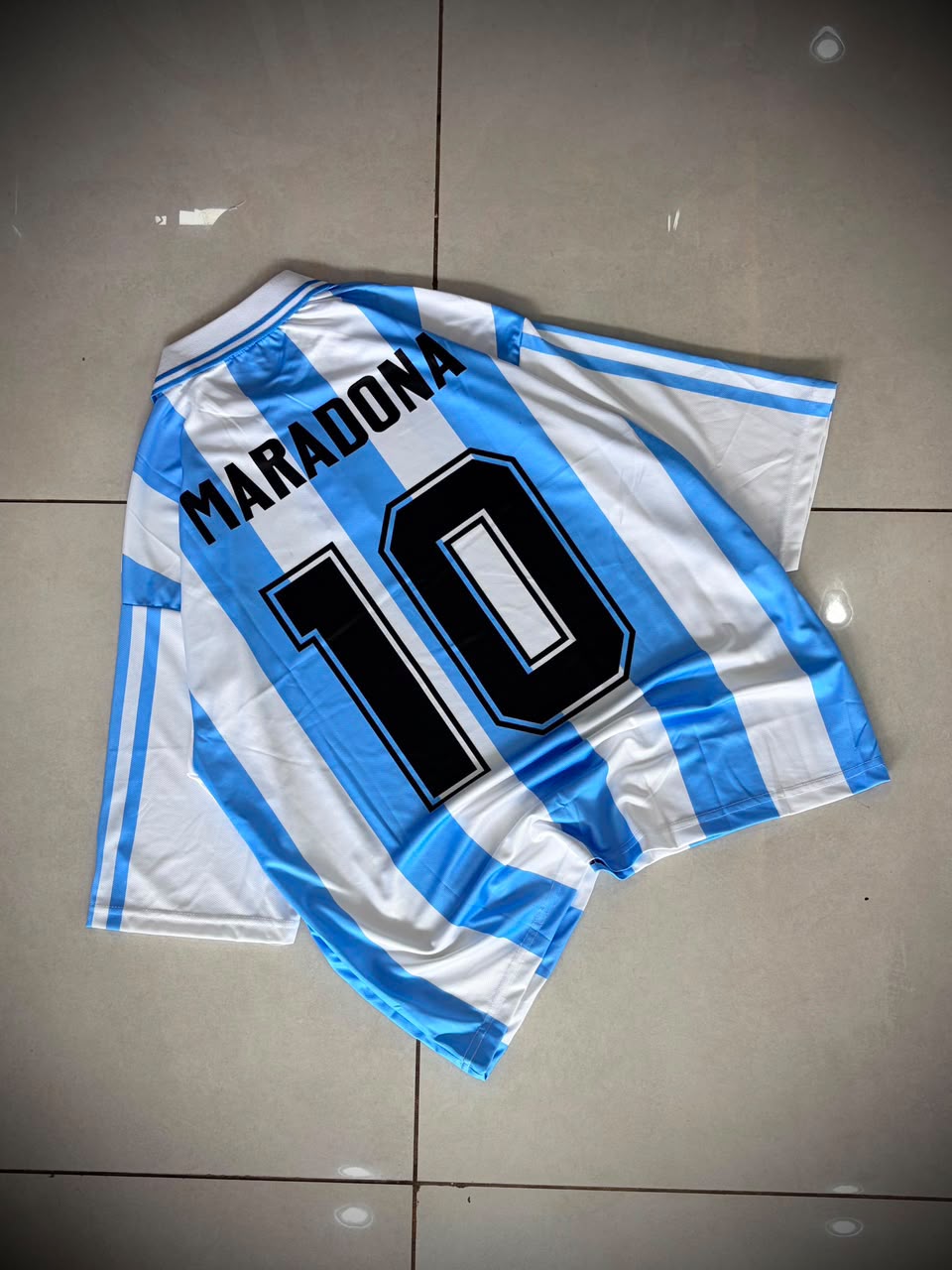 ARGENTINA 1994 RETRO COLLAR FIVE SLEEVE HOME JERSEY MARADONA