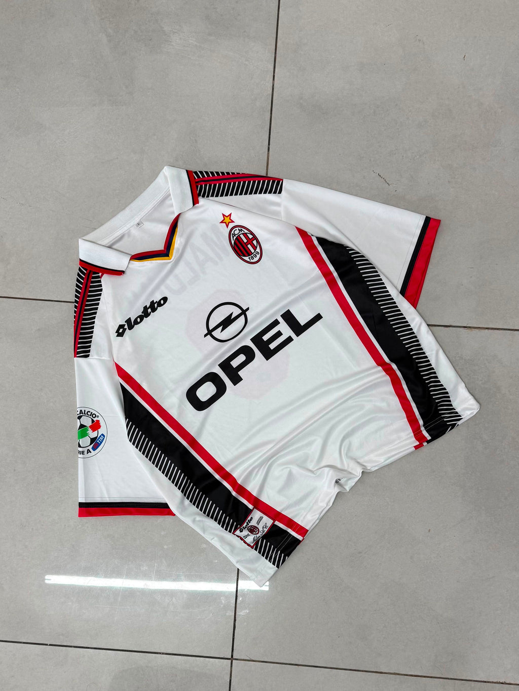 AC MILAN 1997 - 1998 FIVE SLEEVE COLLAR AWAY JERSEY MALDINI