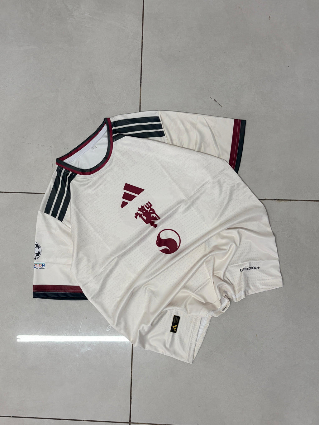 MANCHESTER UNITED 2026 - 2027 THRID JERSEY PREMIUM B.FERNANDES