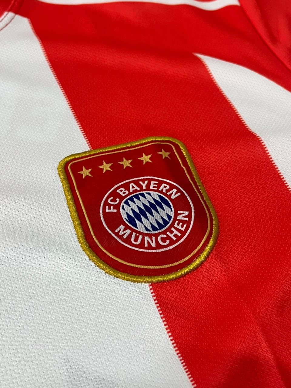 BAYERN MUNICH 2010 - 2011 RETRO HOME JERSEY PREMIUM EMBROIDERY ROBBEN