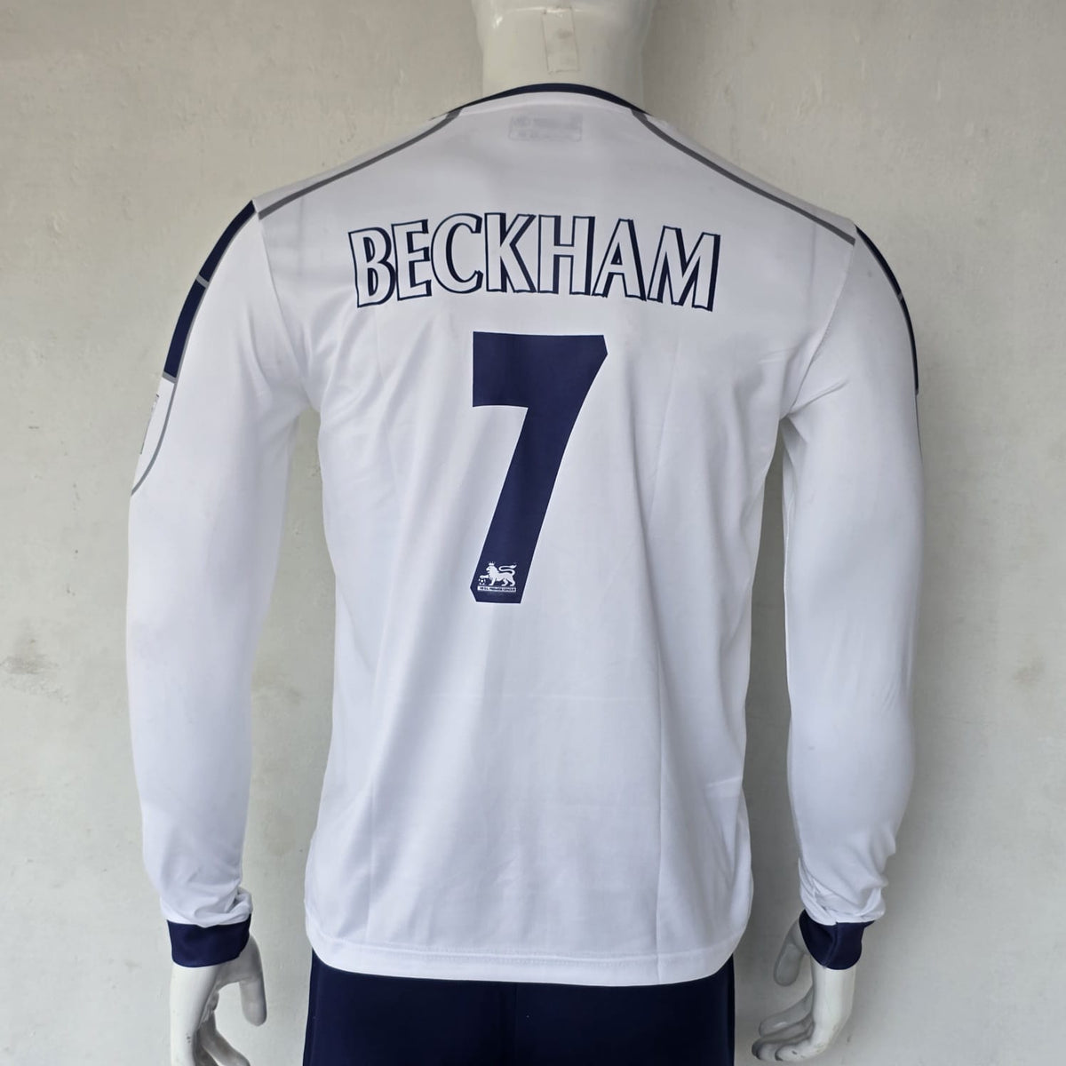 MANCHESTER UNITED 2000 - 2001 AWAY JERSEY FULL SLEEVE EMBROIDERY BECKHAM