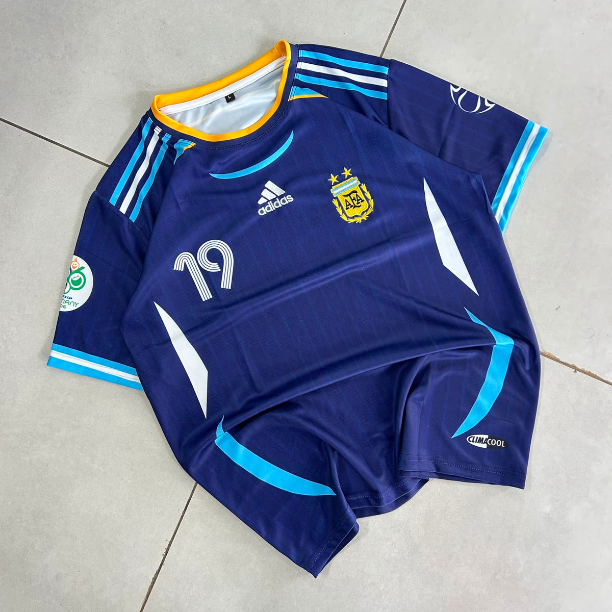 ARGENTINA 2006 WORLD CUP PREMIUM RETRO EMBROIDERY AWAY JERSEY MESSI